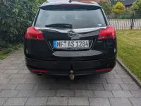 Gebraucht Opel Insignia Edition 160 PS (117 kW) 2009 Schwarz Kombi