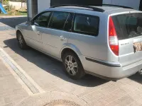Gebraucht Ford Mondeo 147 PS (108 kW) 2001 Silber Kombi