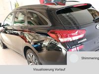 Gebraucht Hyundai i30 GO! 99 PS (72 kW) 2024 Shimmering silver meta... Kombi