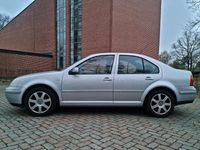 Gebraucht VW Bora 110 PS (80 kW) 2004 Silber Limousine