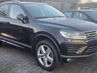 Gebraucht VW Touareg Terrain Tech 262 PS (192 kW) 2016 Deep black perleffekt SUV