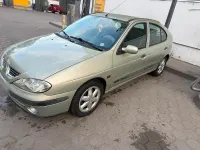 Gebraucht Renault Mégane 107 PS (78 kW) 1999 Grün Kleinwagen