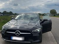 Gebraucht Mercedes CLA200 163 PS (119 kW) 2023 Schwarz Coupé