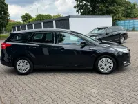 Gebraucht Ford Focus Trend 101 PS (74 kW) 2015 Schwarz Kombi