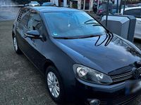 Gebraucht VW Golf VII 102 PS (75 kW) 2012 Schwarz Kleinwagen