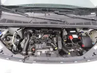 Gebraucht Peugeot Partner 102 PS (75 kW) 2021 Weiß Van / Kleinbus