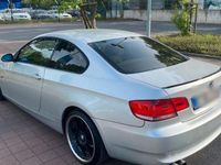 Gebraucht BMW 320 177 PS (130 kW) 2007 Grau Coupé
