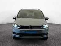 Gebraucht VW Touran Highline 150 PS (110 kW) 2024 Oyster silver metallic Van / Kleinbus