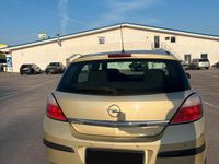 Gebraucht Opel Astra 90 PS (66 kW) 2004 Gold Kleinwagen
