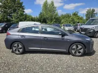 Gebraucht Hyundai Ioniq Trend 105 PS (77 kW) 2020 Grau Kleinwagen