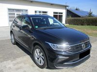 Gebraucht VW Tiguan Active 150 PS (110 kW) 2021 Schwarz SUV