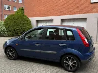 Używany Ford Fiesta 60 KM (44 kW) 2007 Niebieski Hatchback