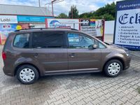 Gebraucht VW Touran Trendline 105 PS (77 kW) 2012 Braun Van / Kleinbus