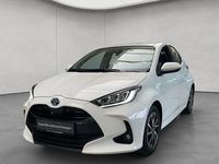 Gebraucht Toyota Yaris Hybrid Team 116 PS (85 kW) 2023 Weiß Limousine