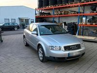 Gebraucht Audi A4 220 PS (161 kW) 2001 Silber Limousine