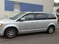 Gebraucht Chrysler Town & Country Touring 354 PS (260 kW) 2008 Silber Van / Kleinbus
