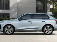 Neu Audi Q3 S-Line 204 PS (150 kW) 2026 Pfeilgrau perleffekt SUV