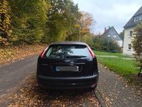 Gebraucht Ford Focus 80 PS (58 kW) 2006 Blau Kleinwagen