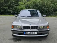Gebraucht BMW 750 326 PS (239 kW) 1997 Silber Limousine