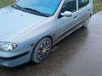 Gebraucht Renault Mégane 107 PS (78 kW) 2000 Silber Limousine