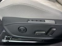 Gebraucht VW Golf VIII 150 PS (110 kW) 2024 Weiß Kleinwagen