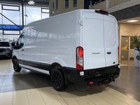 Gebraucht Ford Transit Trend 170 PS (125 kW) 2023 Weiß Limousine