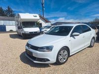 Gebraucht VW Jetta Life 105 PS (77 kW) 2014 Weiß Limousine