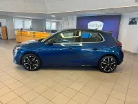 Gebraucht Opel Corsa Elegance 131 PS (96 kW) 2015 Weiß Kleinwagen