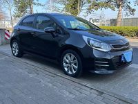 Gebraucht Kia Rio DREAM-TEAM Edition 109 PS (80 kW) 2016 Schwarz Kleinwagen