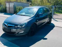 Gebraucht Opel Astra 116 PS (85 kW) 2010 Grau Limousine