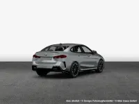 Neu BMW 220 Performance 156 PS (114 kW) 2026 Grau (skyscraper grau metallic) Coupé