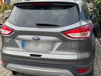 Gebraucht Ford Kuga 140 PS (102 kW) 2014 Grau SUV