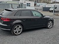 Gebraucht Audi A3 Attraction 150 PS (110 kW) 2014 Braun Kombi