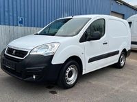 Gebraucht Peugeot Partner 99 PS (72 kW) 2017 Weiß Van / Kleinbus