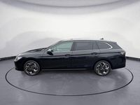 Gebraucht VW Passat Elegance 177 PS (130 kW) 2025 Grenadillschwarz metallic Kombi