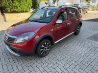 Gebraucht Dacia Sandero Stepway 84 PS (61 kW) 2012 Rot Limousine