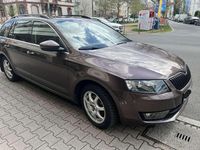 Gebraucht Skoda Octavia Style 150 PS (110 kW) 2015 Braun Kleinwagen