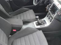 Gebraucht VW Passat 140 PS (102 kW) 2008 Schwarz Limousine