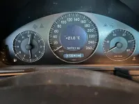 Brugt Mercedes E270 2002 Guld Sedan