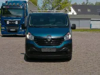 Gebraucht Renault Trafic Komfort 125 PS (91 kW) 2017 Blau Van / Kleinbus