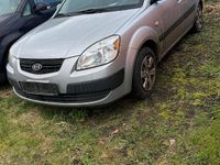 Gebraucht Kia Rio 97 PS (71 kW) 2008 Grau Kleinwagen