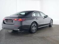 Gebraucht Mercedes E220 Avantgarde 197 PS (144 kW) 2024 Grau Limousine