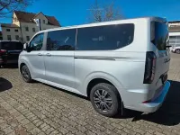 Gebraucht Ford Tourneo Custom Titanium 136 PS (100 kW) 2025 Silber Van