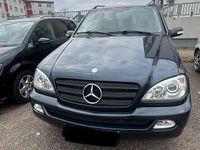 Gebraucht Mercedes ML270 163 PS (119 kW) 2003 Blau SUV