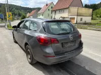 Gebraucht Opel Astra 125 PS (91 kW) 2011 Grau Kombi