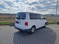 Gebraucht VW Transporter 110 PS (80 kW) 2023 Candyweiã Van