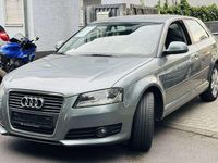 Gebraucht Audi A3 Attraction 125 PS (91 kW) 2010 Kondorgrau metallic Limousine