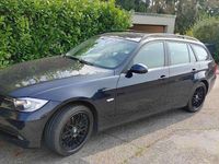 Gebraucht BMW 318 129 PS (94 kW) 2007 Blau Kombi