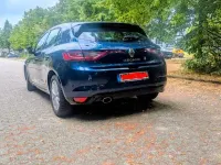 Gebraucht Renault Mégane IV Intens 132 PS (97 kW) 2017 Blau Limousine