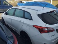 Gebraucht Hyundai i30 135 PS (99 kW) 2015 Weiß Kombi